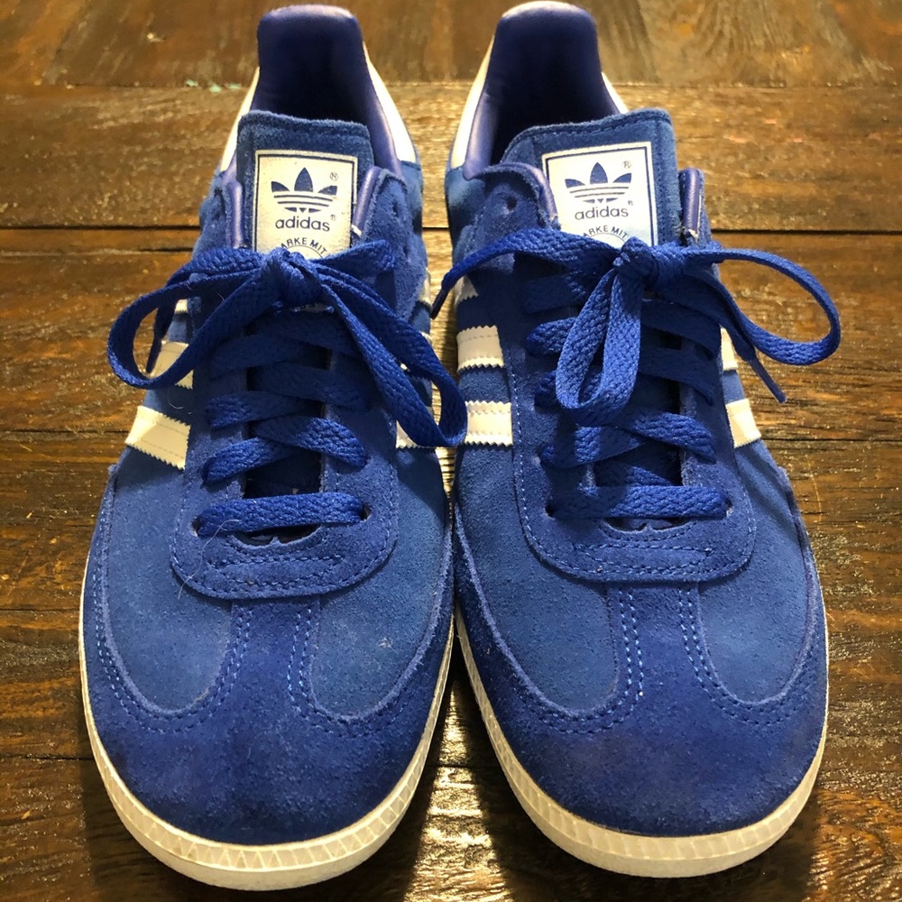 Men’s blue suede Adidas Samba shoe US size 8